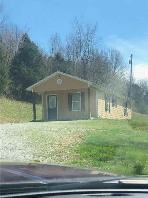 2100 Columbia Hwy, Pulaski, TN, 38478-9536 | Card Image