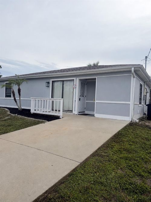 11748 Oceanspray Blvd, ENGLEWOOD, FL, 34224-9121 | Card Image