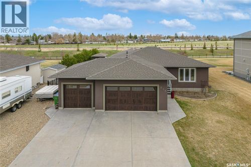 212 Iron Bridge Dr, Moose Jaw, SK, S6J0B5 | Card Image