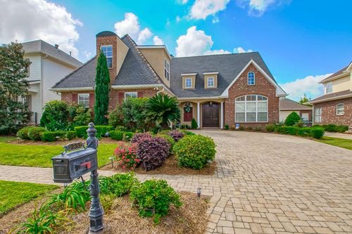 233 Cane Bayou Ln, Kenner, LA, 70065-6626 | Card Image