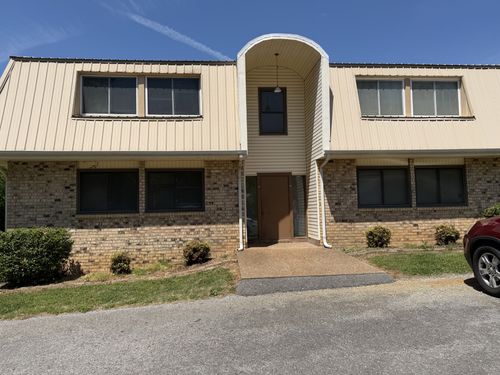 940 E Main St, Gallatin, TN, 37066 | Card Image