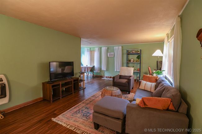 714 Maple St, House other with 2 bedrooms, 1 bathrooms and null parking in Sapulpa OK | Image 5