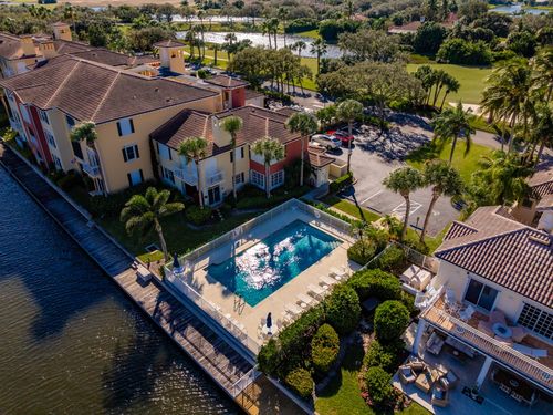 203-5520 E Harbor Village Dr, Vero Beach, FL, 32967-7369 | Card Image