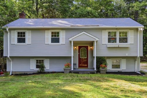 42 Jason Dr, Goffstown, NH, 03045-2611 | Card Image