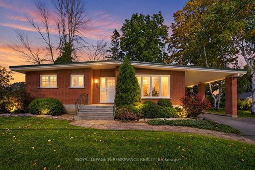 2761 Ross Ave, Cornwall, ON, K6K1E6 | Card Image
