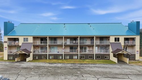 28600 N Mt Spokane Park Dr, Mead, WA, 99021-8747 | Card Image