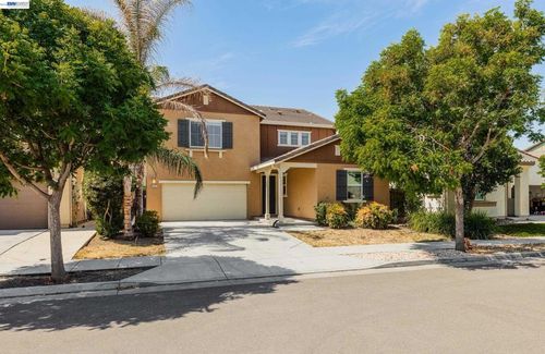 2584 Remy Javier Ct, Tracy, CA, 95377-7991 | Card Image