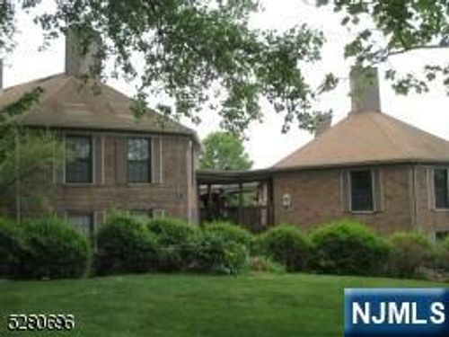 181 Long Hill Rd, Little Falls, NJ, 07424-2050 | Card Image