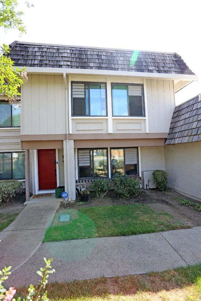 4655 Columbia River Ct, Townhouse with 4 bedrooms, 3 bathrooms and 2 parking in San Jose CA | Image 57
