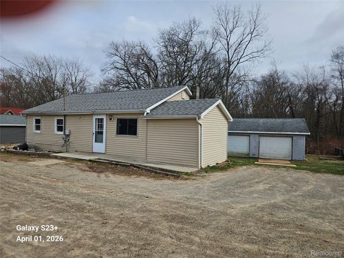 11035 Charles Dr, Byron, MI, 48418-9007 | Card Image