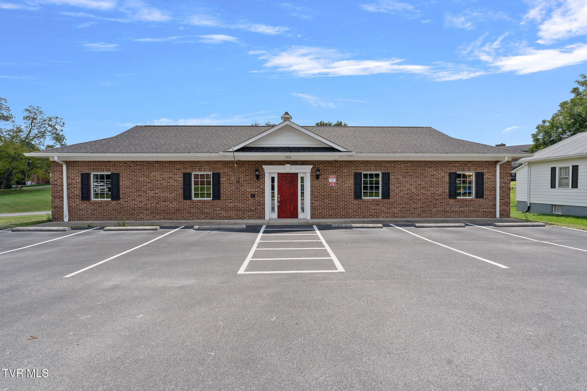 104 Sam Doak St, Greeneville, TN 37745