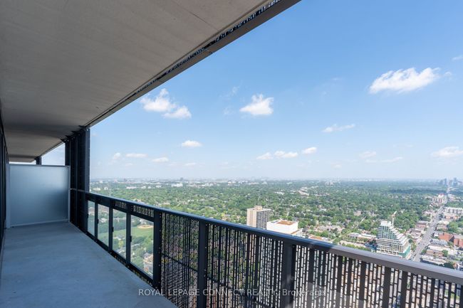 4708 - 8 Eglinton Ave E, Condo with 2 bedrooms, 2 bathrooms and null parking in Toronto ON | Image 27