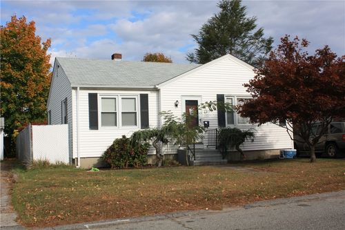 83 Vincent Ave, North Providence, RI, 02904-4938 | Card Image