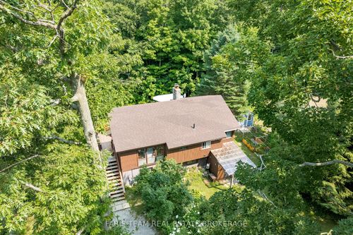 20 Glen Cedar Dr, Tiny, ON, L9M0H8 | Card Image