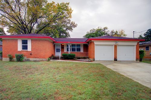213 Sheri Ln, Hurst, TX, 76053-5042 | Card Image