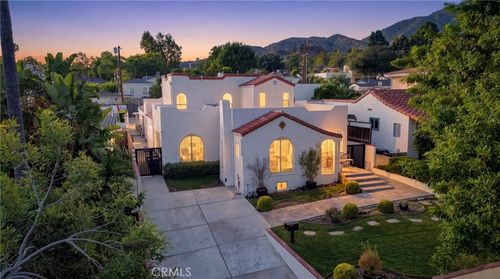 1055 E Cypress, Burbank, CA, 91501 | Card Image