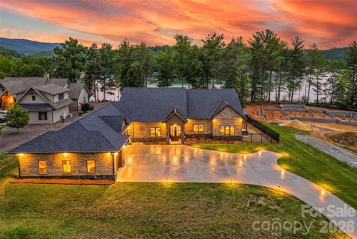 95 Linville View Dr, Nebo, NC, 28761-0354 | Card Image