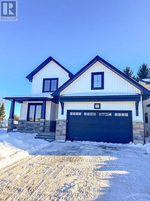 2 Mackenzie John Cres, Brighton, ON, K0K1H0 | Card Image