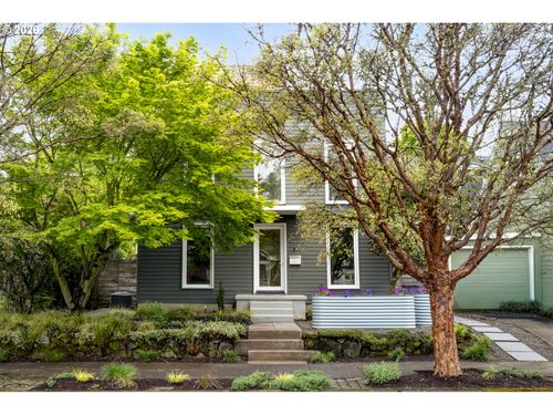 3965 N Gantenbein Ave, Portland, OR, 97227 | Card Image