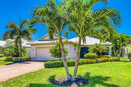 443 11th Sq Sw, Vero Beach, FL, 32962-3446 | Card Image