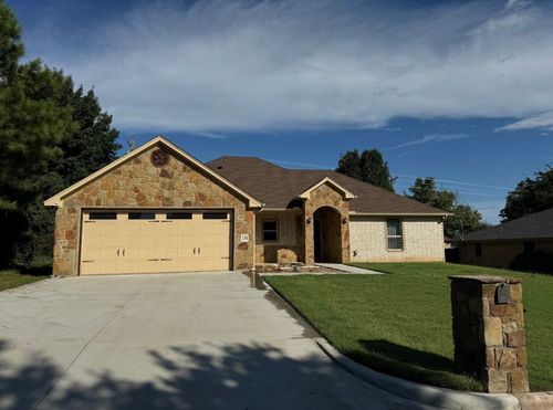 134 Blue Jay St, Stephenville, TX, 76401-5921 | Card Image