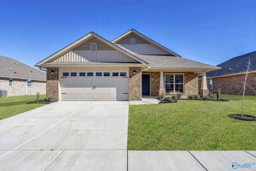 223 Gwinnett Dr, Madison, AL, 35756-2730 | Card Image
