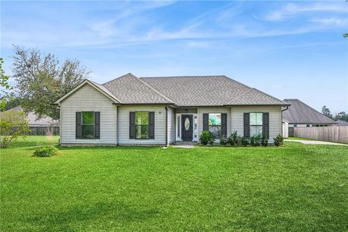 16500 M P Planche Rd, Covington, LA, 70435-5769 | Card Image