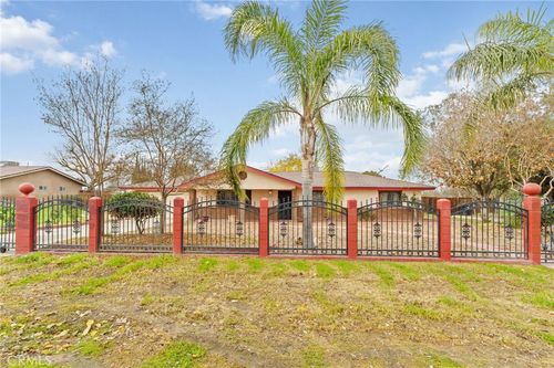 17214 Crescent Dr, Madera, CA, 93638-0592 | Card Image