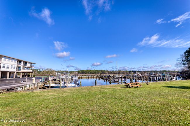 3230CumberlandRdamenities-20 | Image 4
