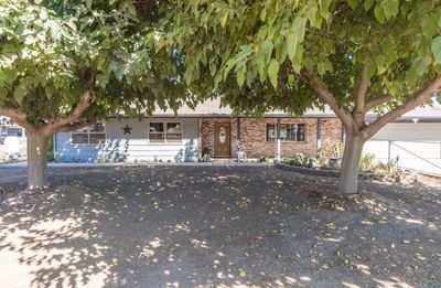 23064 Avenue 178, House other with 3 bedrooms, 2 bathrooms and null parking in Porterville CA | Image 1