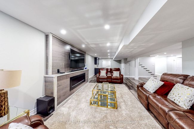 19 Mitchell Cres, House other with 5 bedrooms, 4 bathrooms and 7 parking in Mono ON | Image 26