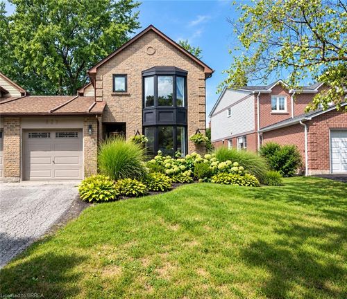 823 Laurier Ave, Milton, ON, L9T4H4 | Card Image