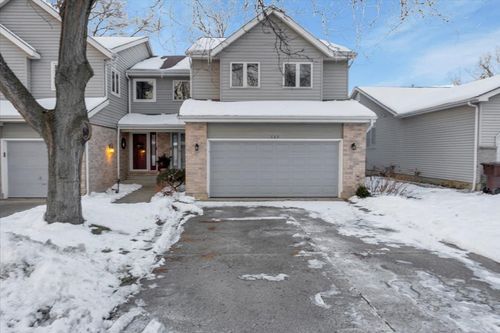 563 Saint Johns Rd, Woodstock, IL, 60098-2728 | Card Image