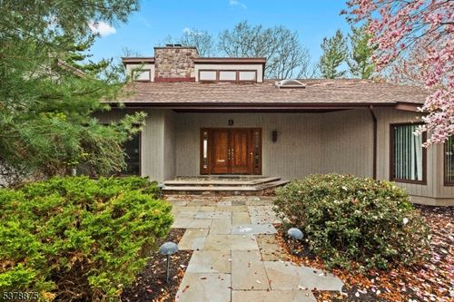 9 Drummond Ter, Livingston, NJ, 07039-1103 | Card Image