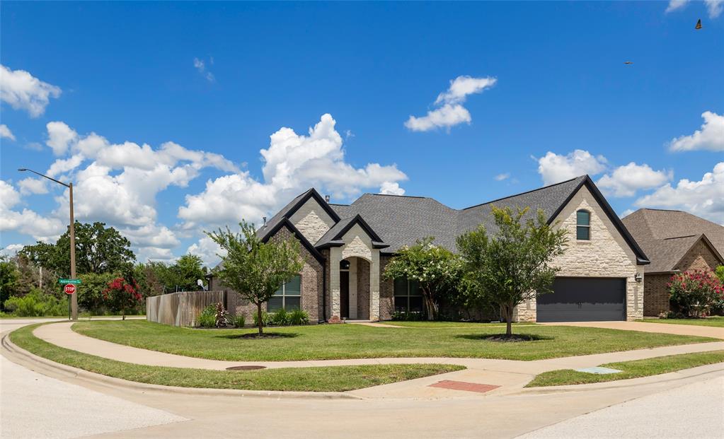 Chestnut Oak Cir, College Station, TX 77845