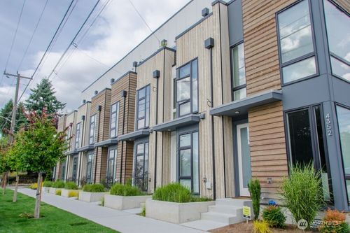 4358 6th Ave Nw, Seattle, WA, 98107-4417 | Card Image