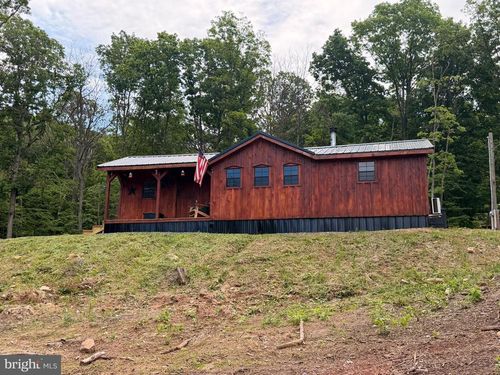 448 Chick Loon Ln, GREAT CACAPON, WV, 25422-3122 | Card Image