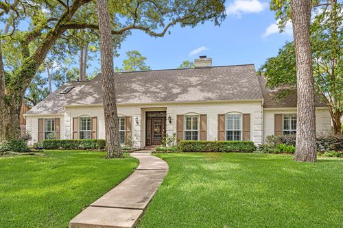 12215 Cobblestone Dr, Houston, TX, 77024-4220 | Card Image