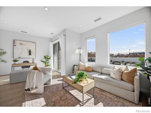 301-1300 N Ogden St, Denver, CO, 80218-1338 | Card Image