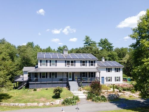 511 Old Fall River Rd, Dartmouth, MA, 02747 | Card Image