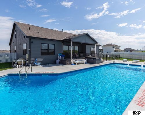 10002 S 191st Ave, Omaha, NE, 68136-6566 | Card Image