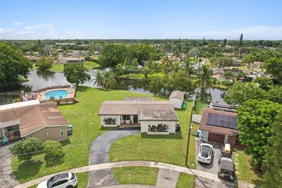 2461 Nw 87th Ave, House other with 2 bedrooms, 2 bathrooms and null parking in Sunrise FL | Image 1