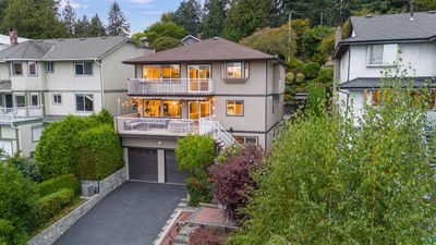 515 Tempe Cres, House other with 6 bedrooms, 4 bathrooms and 4 parking in North Vancouver BC | Image 1