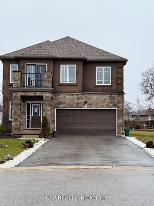 96 Bethune Ave, Welland, ON, L3B0H5 | Card Image