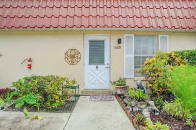 B - 316 Cape Cod Circle, Condo with 1 bedrooms, 1 bathrooms and null parking in Lake Worth FL | Image 1