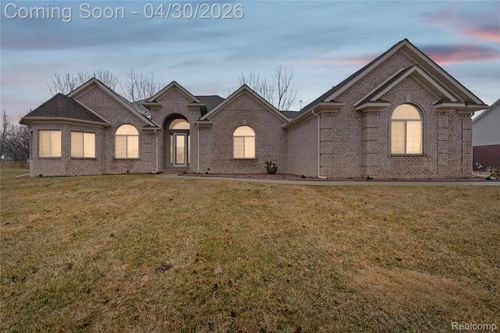28796 Liparoto Blvd, Flat Rock, MI, 48134-8073 | Card Image