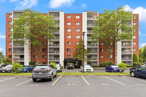 apt-105-12 9th St, Medford, MA, 02155-5138 | Card Image