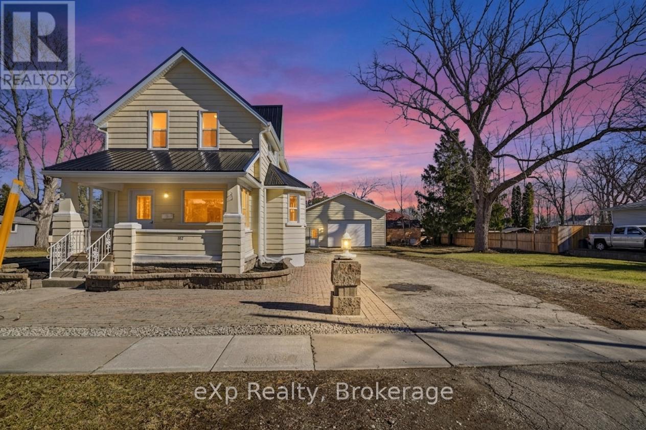Residential in North Middlesex (Parkhill) 2