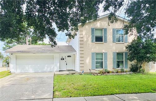 800 Mystic Ave, Gretna, LA, 70056-4507 | Card Image