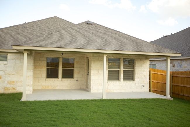 621 Joppa Rd, House other with 3 bedrooms, 2 bathrooms and 2 parking in Leander TX | Image 21